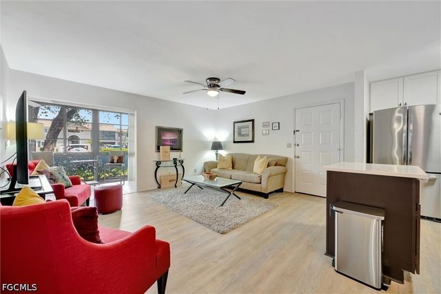 8110 S Woods CIR 4, Fort Myers, FL 33919