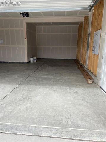 13108 Bluffpoint Drive, Peyton, CO 80831