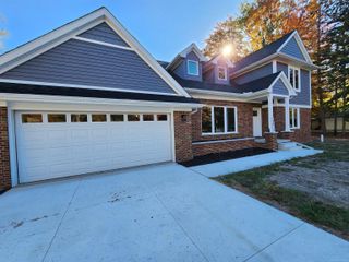 28430 Ranchwood Drive, Southfield, MI 48076