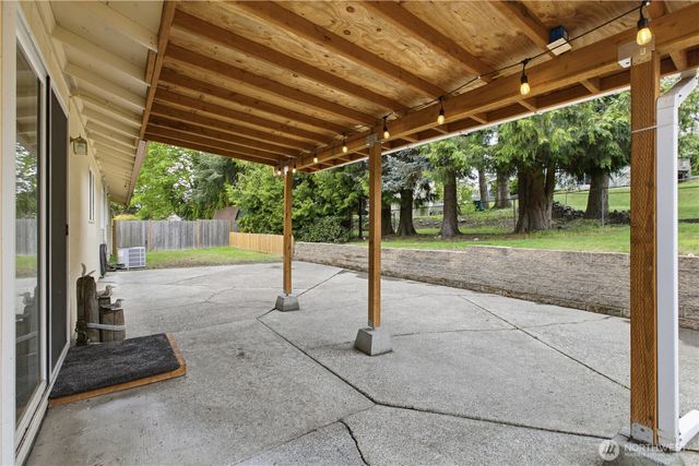 32544 24th Avenue SW, Federal Way, WA 98023