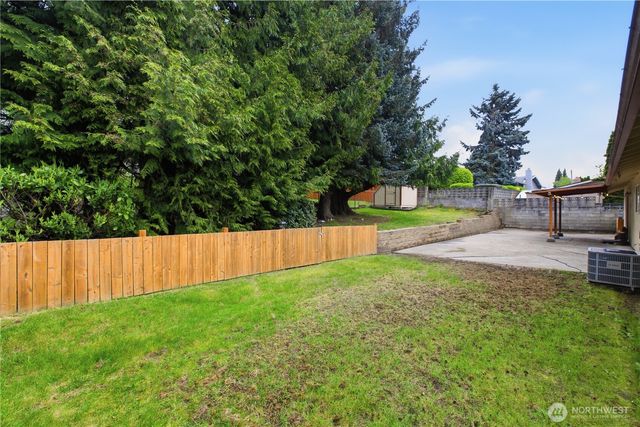 32544 24th Avenue SW, Federal Way, WA 98023