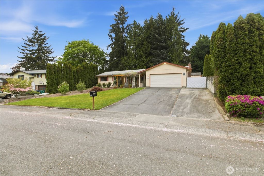 32544 24th Avenue SW, Federal Way, WA 98023