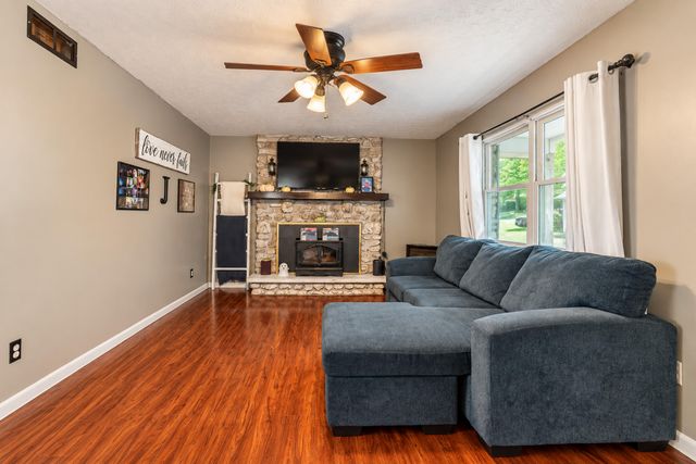 460 Sunset Drive, Bronston, KY 42518