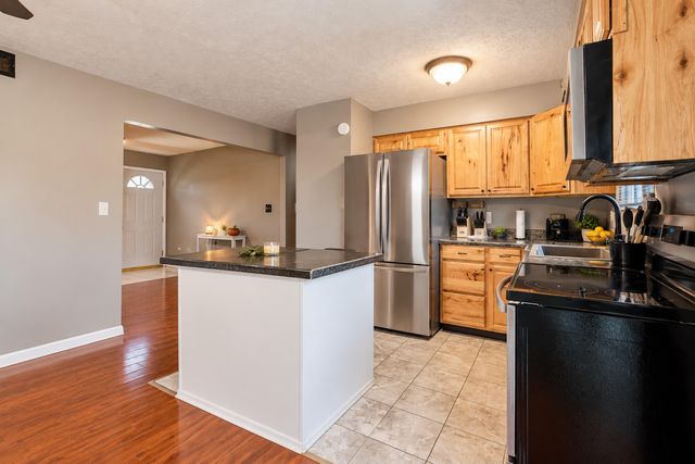 460 Sunset Drive, Bronston, KY 42518