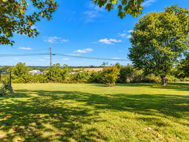 460 Sunset Drive, Bronston, KY 42518