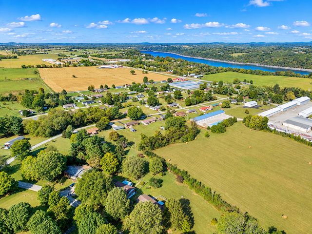 460 Sunset Drive, Bronston, KY 42518