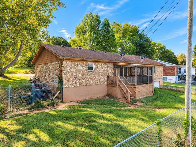 460 Sunset Drive, Bronston, KY 42518