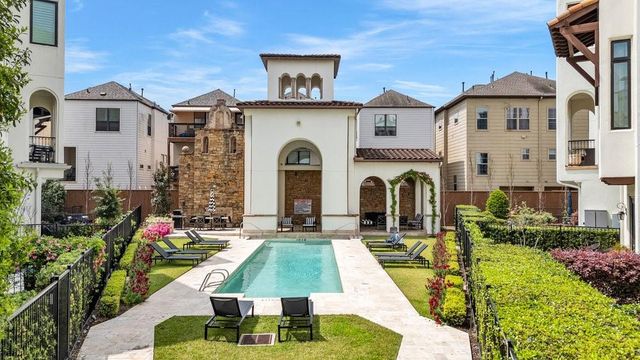 5219 Calle Cordoba Place, Houston, TX 77007