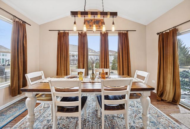 2380 River Hills Lane, Bolingbrook, IL 60490