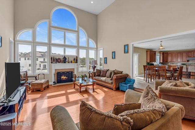 6 Bane Lane, Jackson, NJ 08527