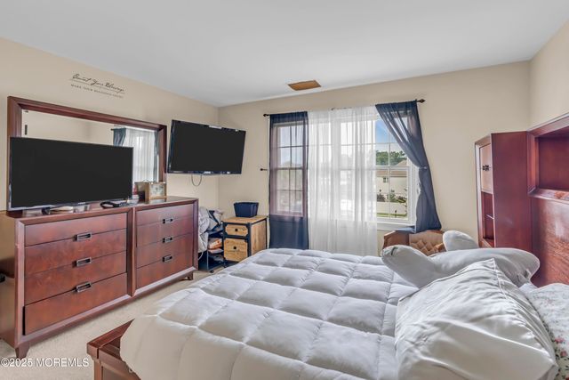 6 Bane Lane, Jackson, NJ 08527