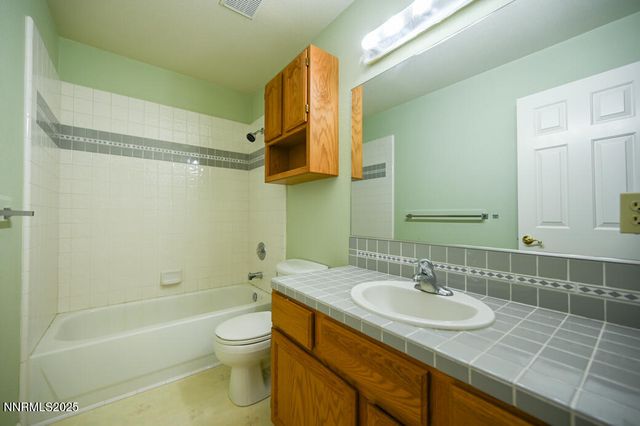 1290 Saddlehorn Court, Minden, NV 89423