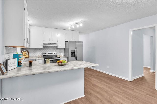 122 Carolina Circle, Jacksonville, NC 28546