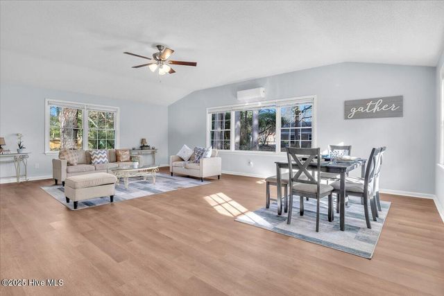 122 Carolina Circle, Jacksonville, NC 28546