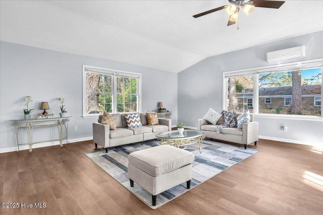 122 Carolina Circle, Jacksonville, NC 28546