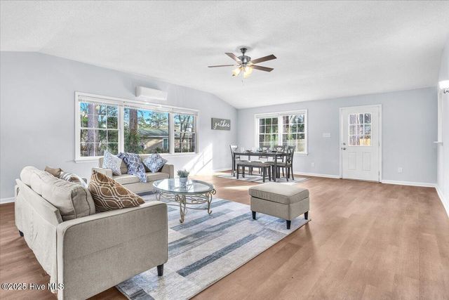 122 Carolina Circle, Jacksonville, NC 28546