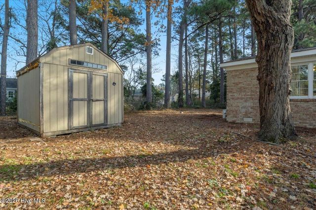 122 Carolina Circle, Jacksonville, NC 28546