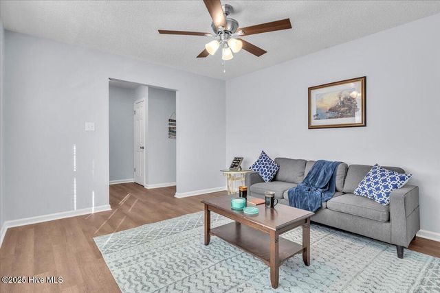 122 Carolina Circle, Jacksonville, NC 28546