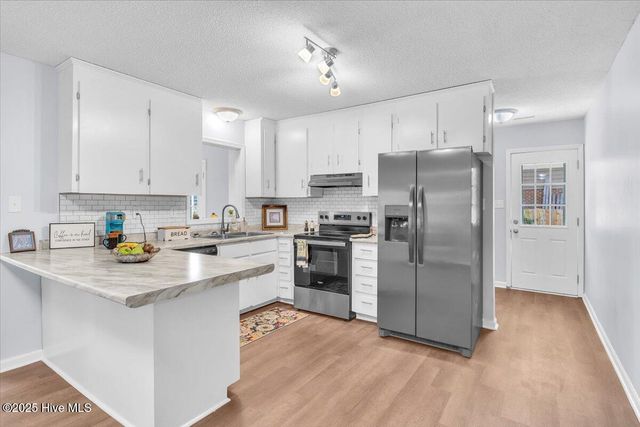 122 Carolina Circle, Jacksonville, NC 28546