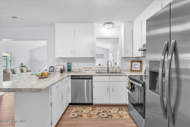 122 Carolina Circle, Jacksonville, NC 28546