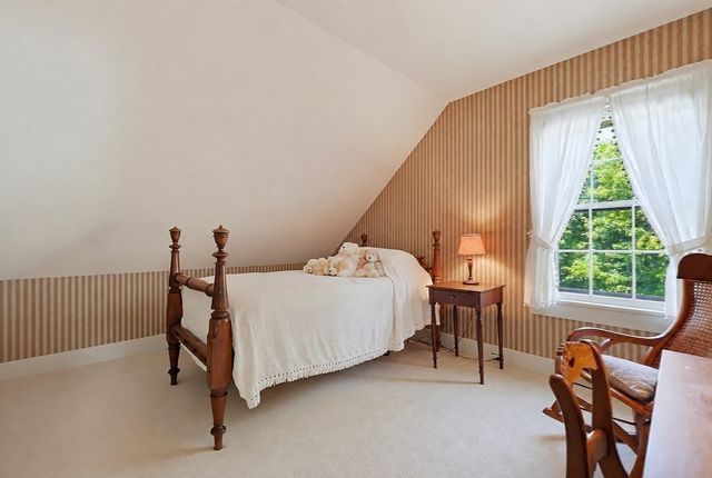 66 Malden St, West Boylston, MA 01583