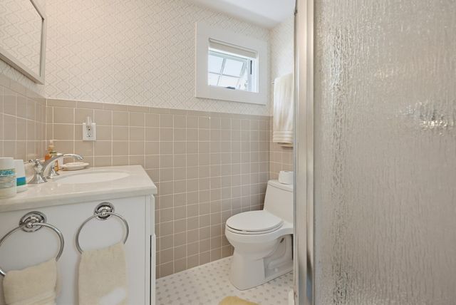 66 Malden St, West Boylston, MA 01583