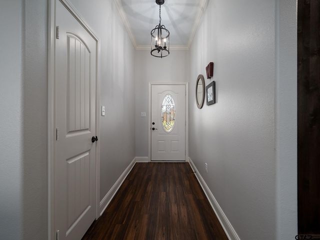 416 Hyde Park Dr, Chandler, TX 75758