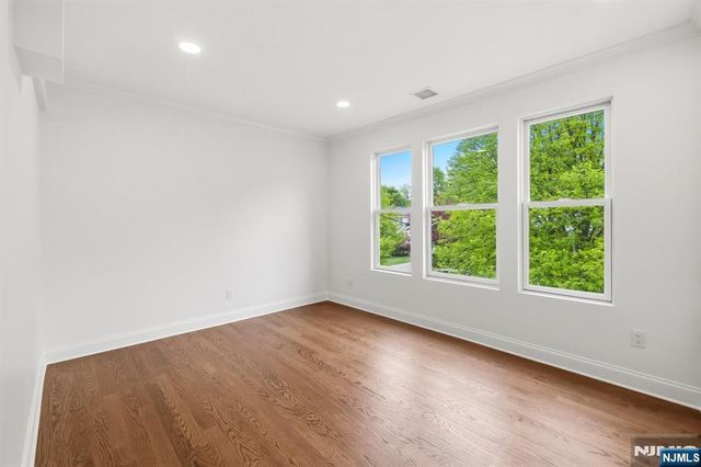 120 Hope Street, Ridgewood, NJ 07450