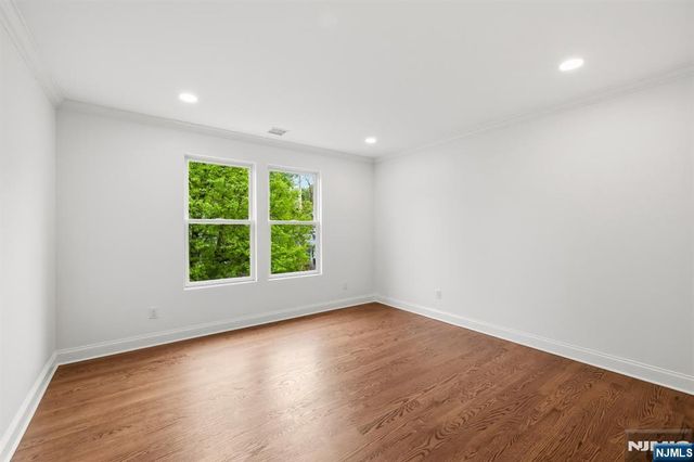 120 Hope Street, Ridgewood, NJ 07450