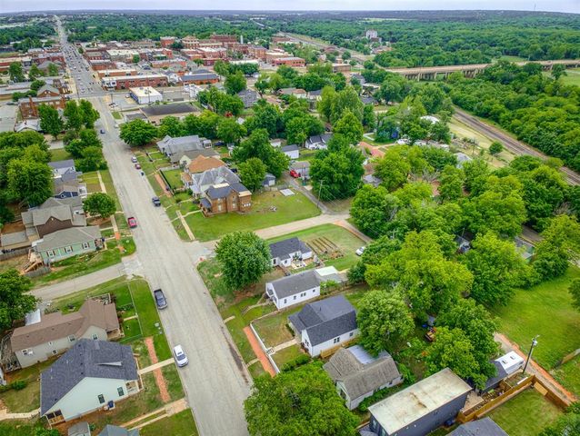 509 N Division Street, Guthrie, OK 73044