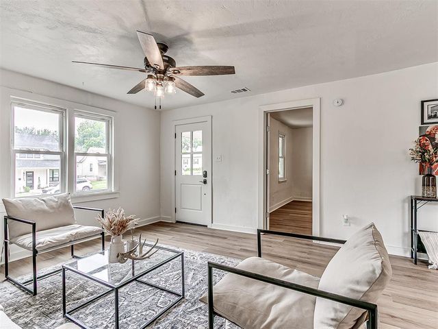 509 N Division Street, Guthrie, OK 73044