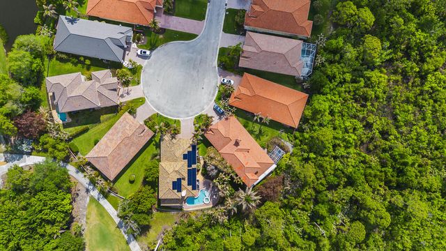 904 SW Pebble Lane, Palm City, FL 34990