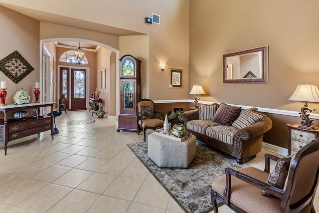 904 SW Pebble Lane, Palm City, FL 34990