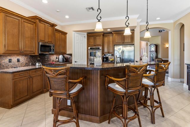 904 SW Pebble Lane, Palm City, FL 34990