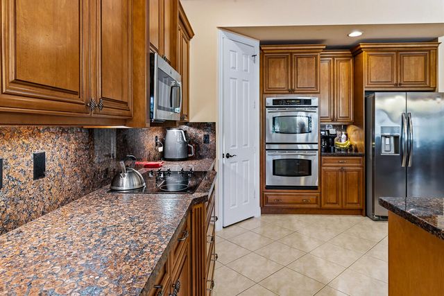 904 SW Pebble Lane, Palm City, FL 34990