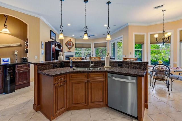 904 SW Pebble Lane, Palm City, FL 34990