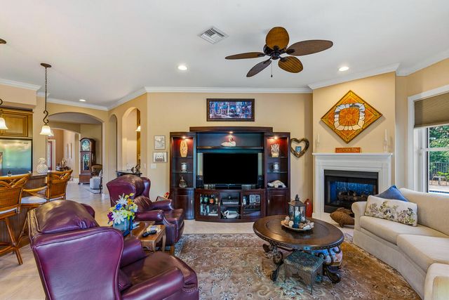 904 SW Pebble Lane, Palm City, FL 34990