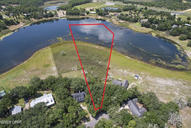 000 Pine Ridge Drive, Chipley, FL 32428