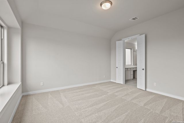 313 Ainslie St W, Castroville, TX 78009