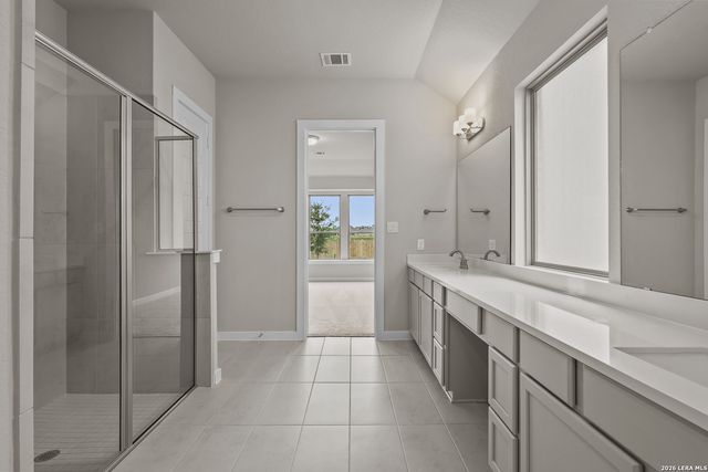 313 Ainslie St W, Castroville, TX 78009