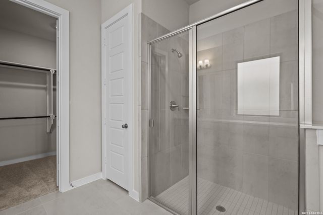313 Ainslie St W, Castroville, TX 78009
