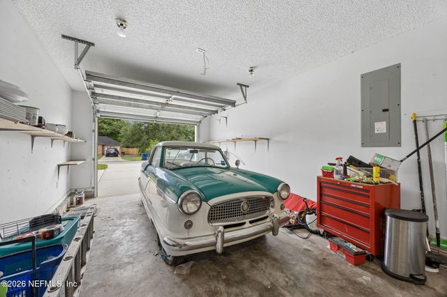 533 E OHIO Avenue, Macclenny, FL 32063
