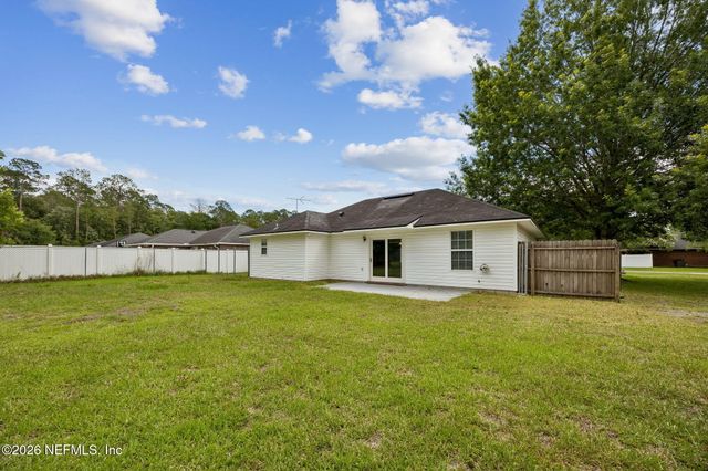 533 E OHIO Avenue, Macclenny, FL 32063
