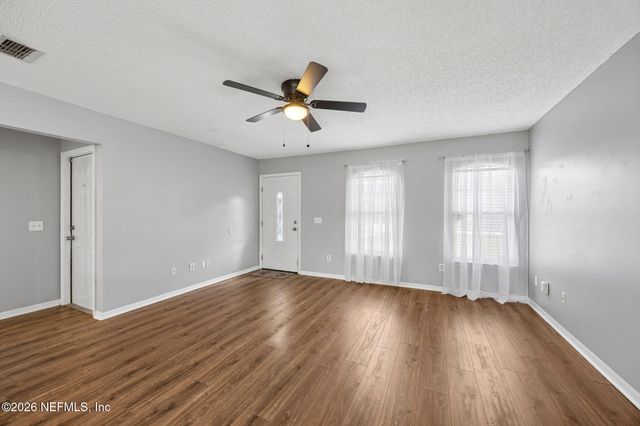 533 E OHIO Avenue, Macclenny, FL 32063