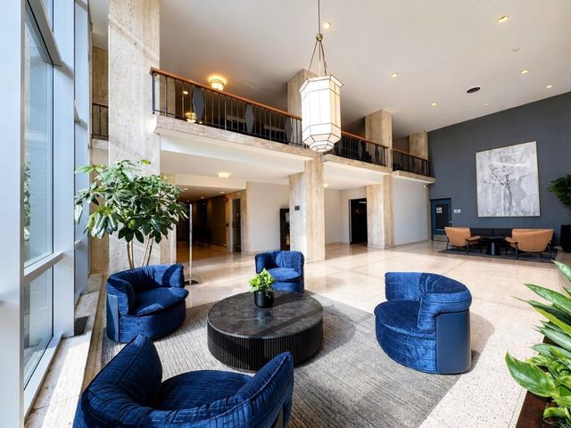 4250 N Marine Drive 716, Chicago, IL 60613