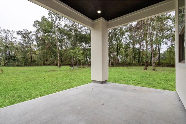 525 County Road 6617, Dayton, TX 77535