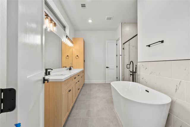 525 County Road 6617, Dayton, TX 77535