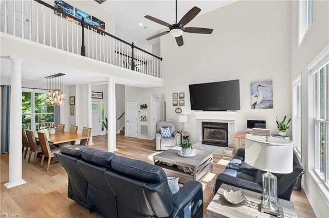 101 View Pointe DR, Newport News, VA 23603