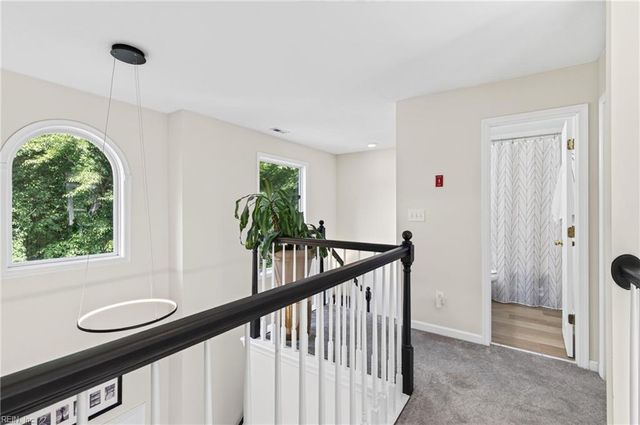 101 View Pointe DR, Newport News, VA 23603