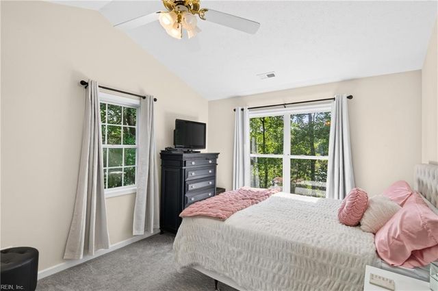 101 View Pointe DR, Newport News, VA 23603